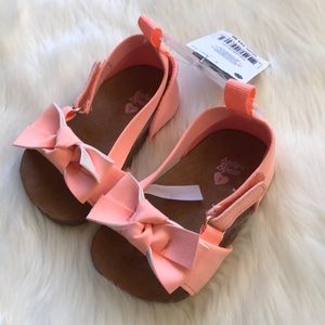 Osh Kosh Pink Bow Baby Sandals. Perfect for twins